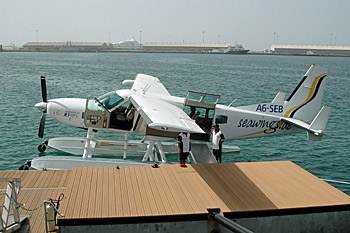 ... wir schauen uns Dubai mal von oben an ...