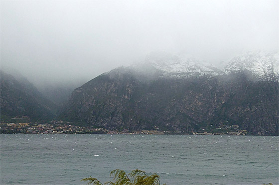 ... Schnee am Lago! - hatte ich so auch noch nie erlebt ...