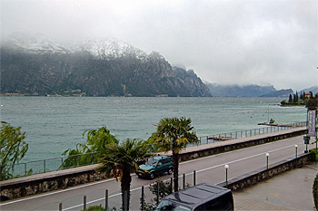 ... der Blick vom Hotel Richtung Norden und Riva ...