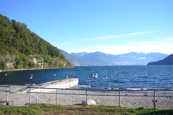 ... am Lago Maggiore im Ort Cannobio am Campingplatz ...
