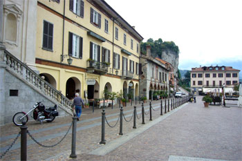 ... heute war ich mit dem Bike unterwegs bis zum Ort: Arona ...