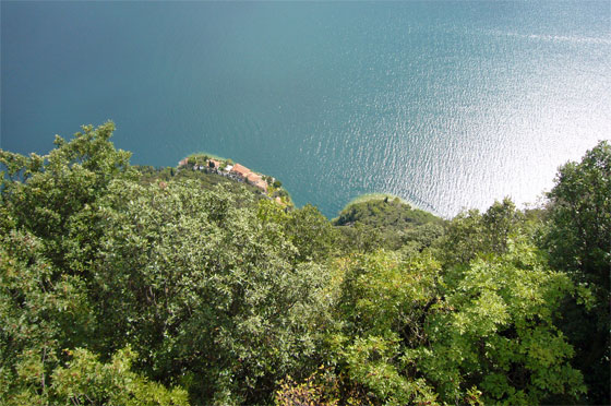 ... das ist doch ein schöner View auf den Lago di Garda? ...