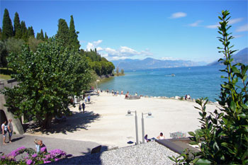 ... alle besuchen Sirmione ...