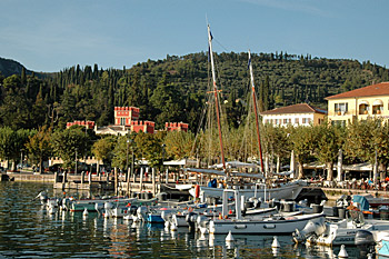 ... der Yachthafen von Garda ...
