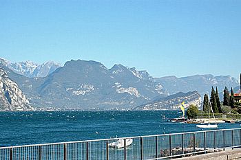 ... der Blick vom Hotel Richtung Norden / Riva ...