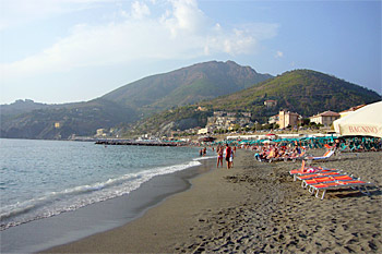 ... am Strand von Levanto ...