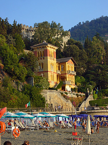 ... am Strand von Levanto ...