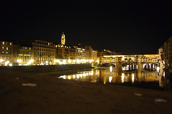 ... Florenz bei Nacht ...