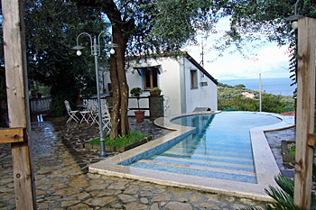 ... unser Hotel bei Sorrent ...