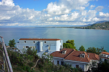 ... unser Hotel und die Aussicht ...