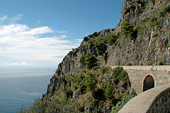 ... wir fahren entlang der Küste ...