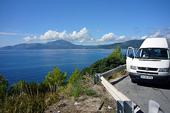 ... wir fahren entlang der Küste ...