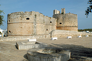 ... die Festung von Otranto ...
