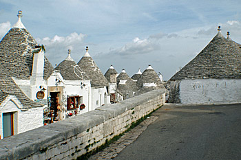 ... Alberobello ...