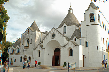 ... Alberobello ...