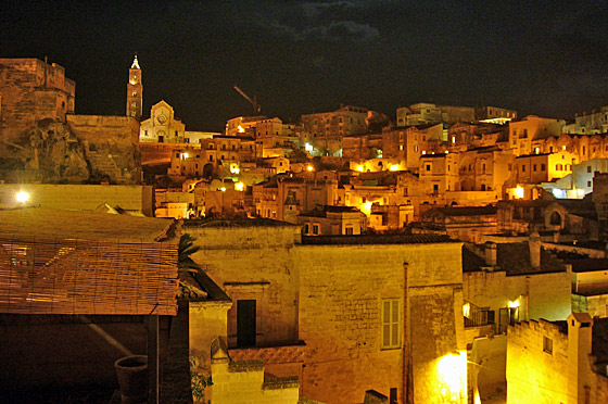 ... Matera bei Nacht ...