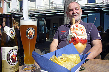 ... tja, man gönnt sich doch sonst nichts ...