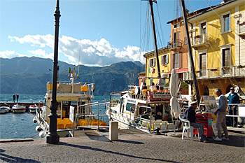 ... im Hafen von Malcesine ...