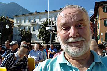 ... Reiner fährt mit dem Boot nach Limone ...