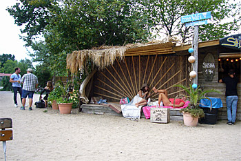 ... die Beachbar in Übersee ...