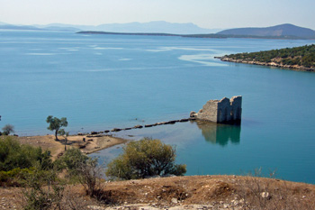... traumhaft schön die alte Ruine und der Ausblick ...