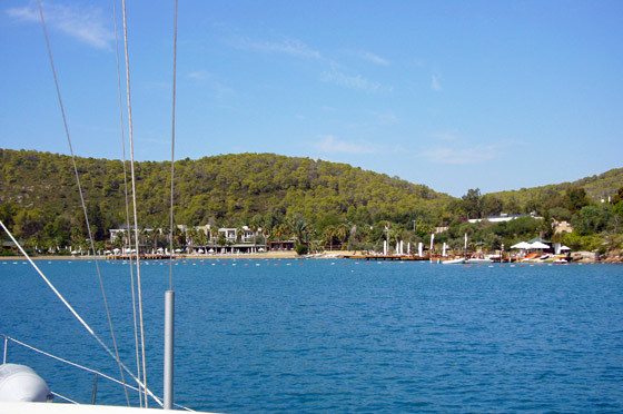 ... eine sehr interesannte Hotelanlage ...