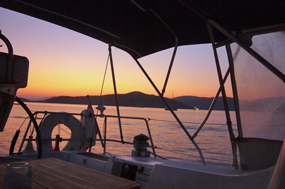 ... guten Morgen - die Sonne geht auf - es wird ein herrlicher Tag ...