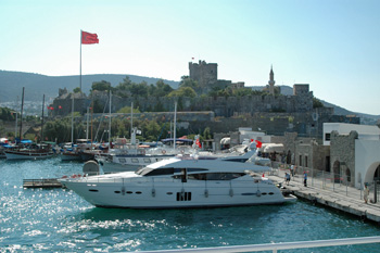 ... im Hafen von Bodrum nehmen wir eine Fähre und fahren zur Insel Kos ...