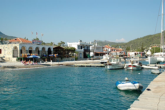 ... ein schöner Hafen in Cökertme Koyu ...